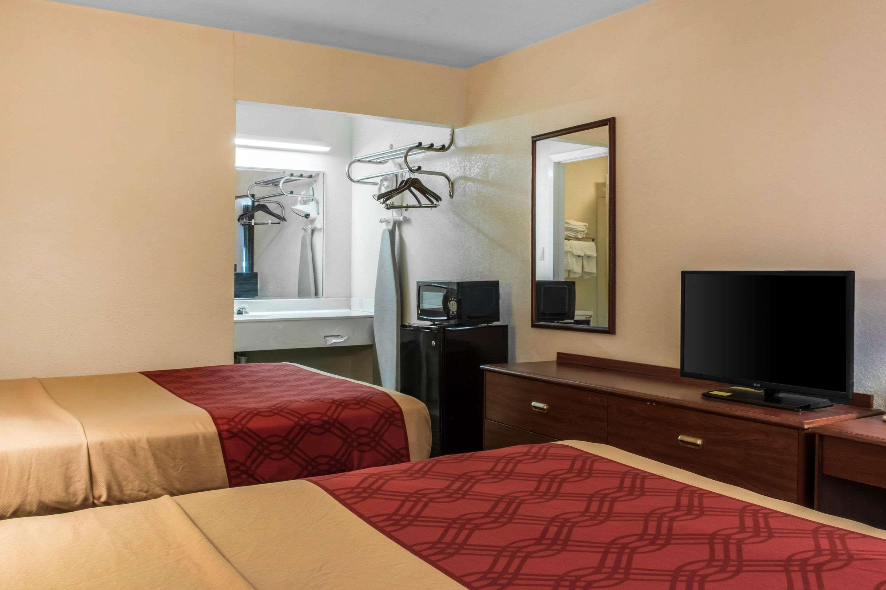 Lodge Econo