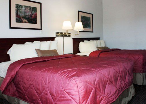 Econo Lodge *